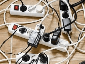 a lot of extension cords interconnected